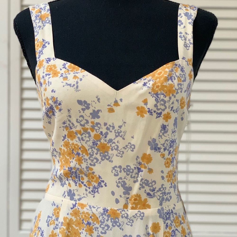 Reformation Humphrey Mini Dress. Size 4. White and Yellow Floral.